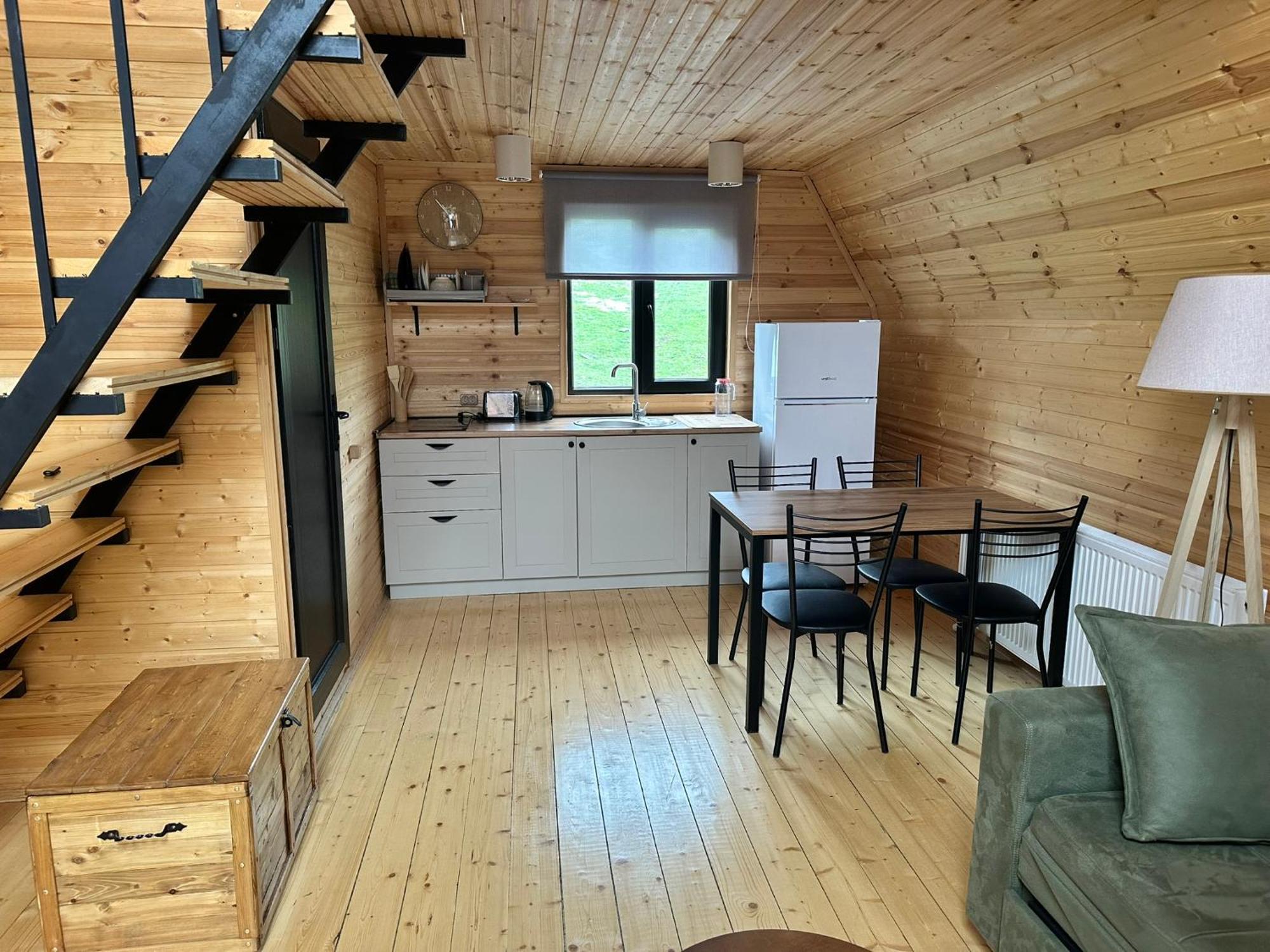 A&B Cottages カズベギ エクステリア 写真