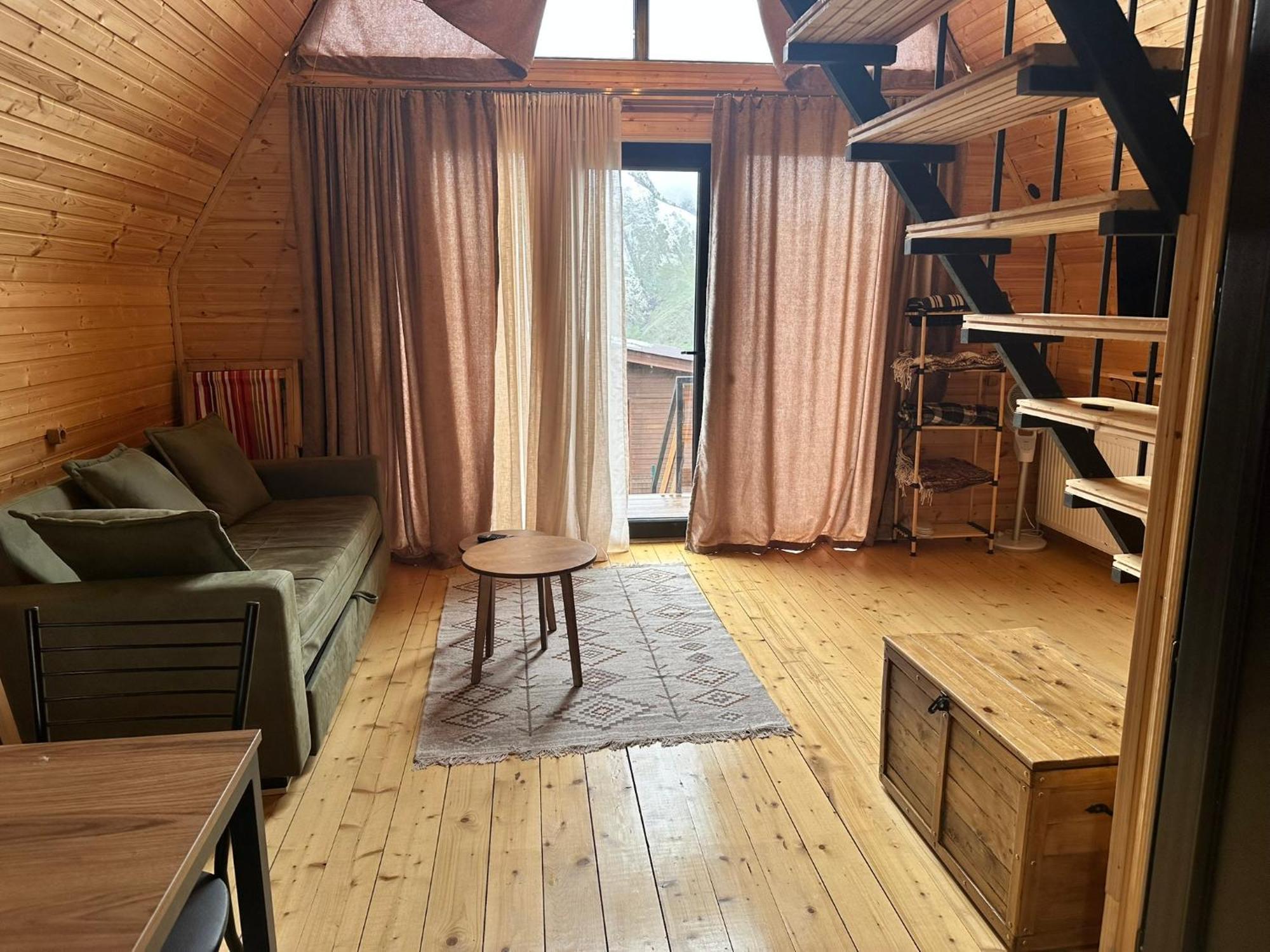 A&B Cottages カズベギ エクステリア 写真